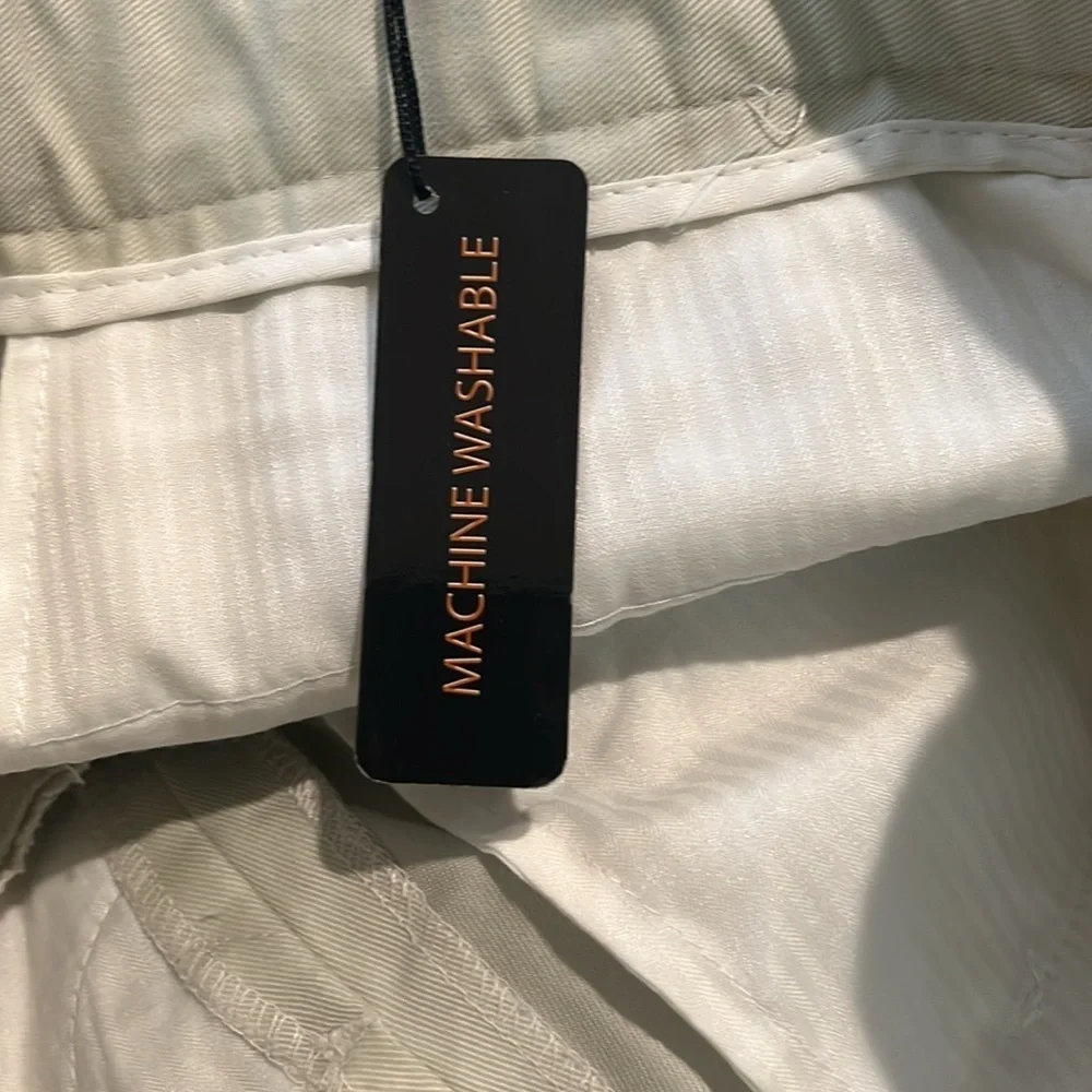 Guide Gear Freedom Short Adjustable Waist Wrinkle & Stain Resistant Size 34 NWT